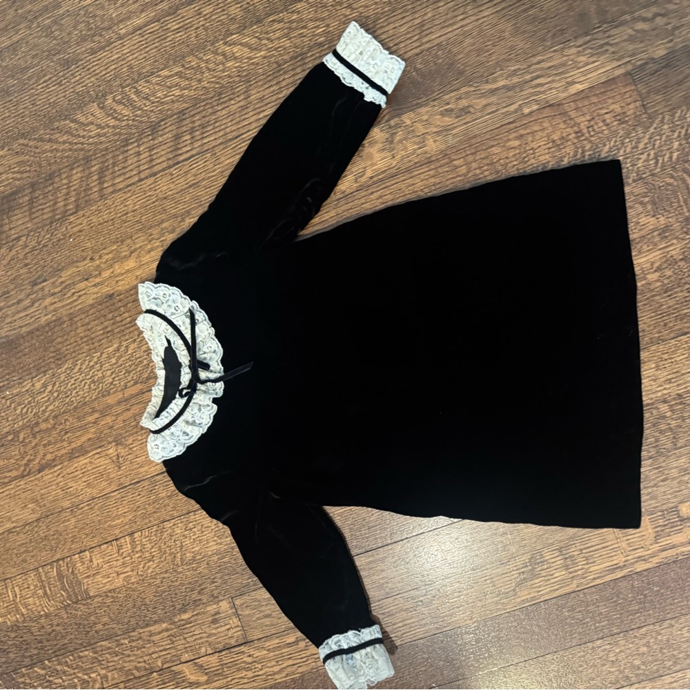 Doen Kids Eisley Dress Black Velvet Size 6T - Picture 2 of 4
